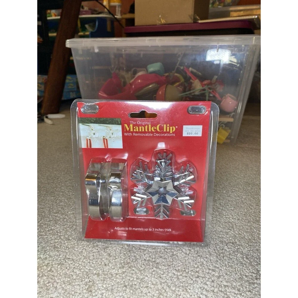 The Original MantleClip Silver Snowflake Stocking Hangers Lot of 4